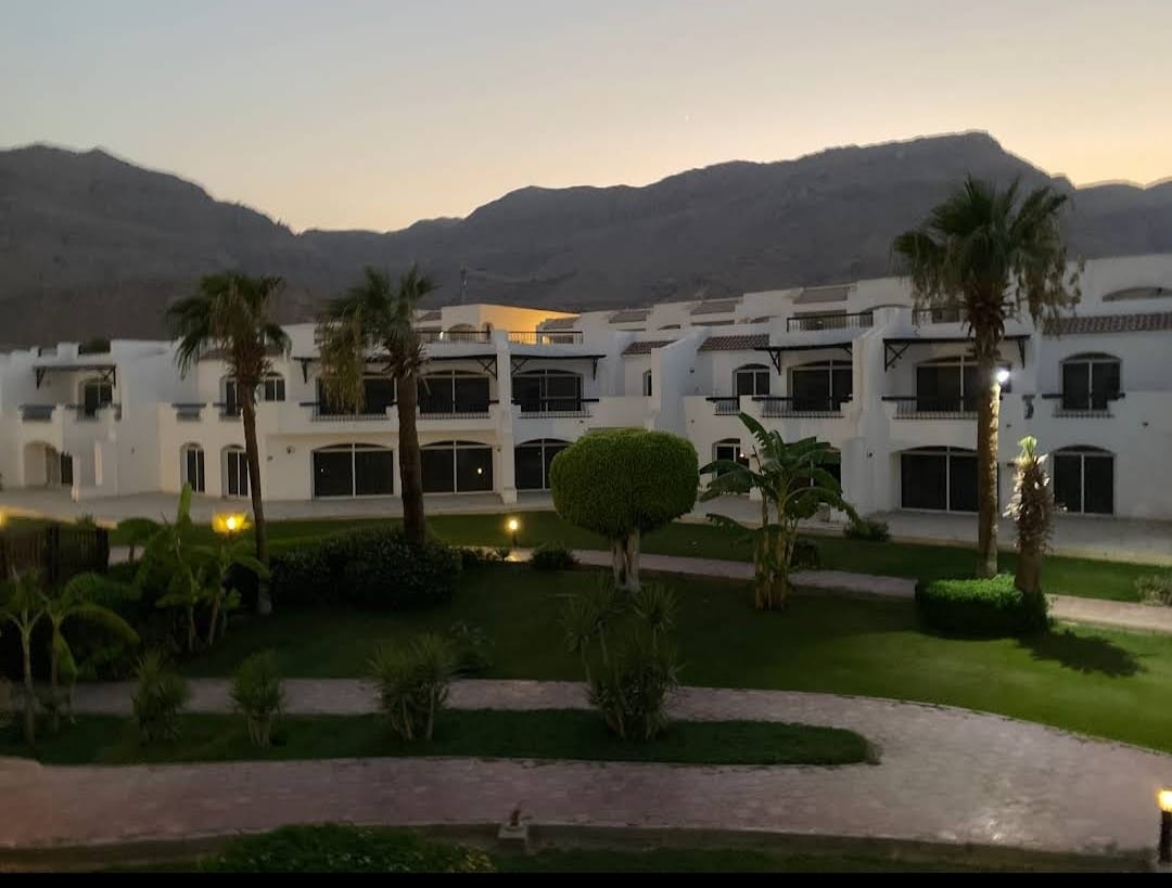 الجلالة ازور العين السخنة