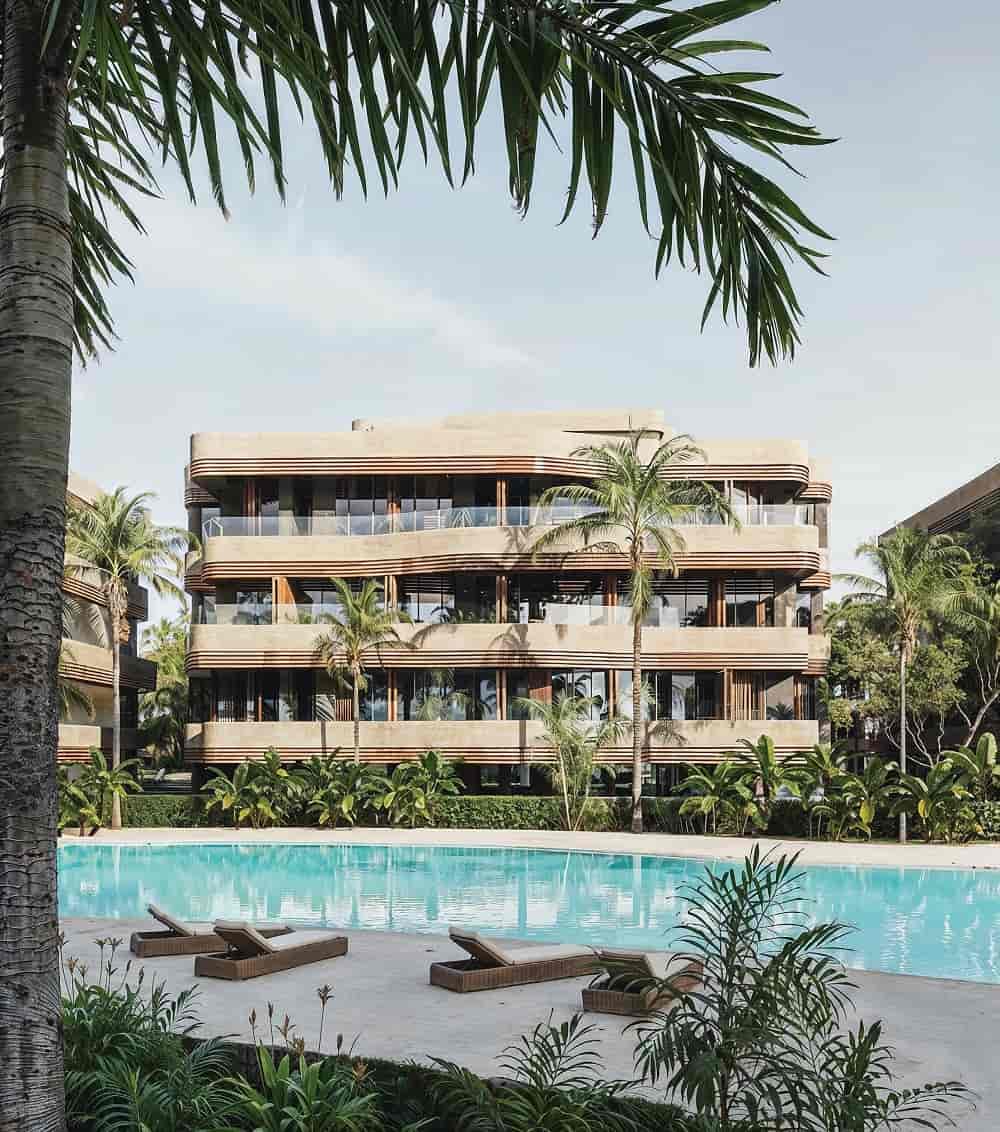 لاديرا ريد سي البحر الاحمر